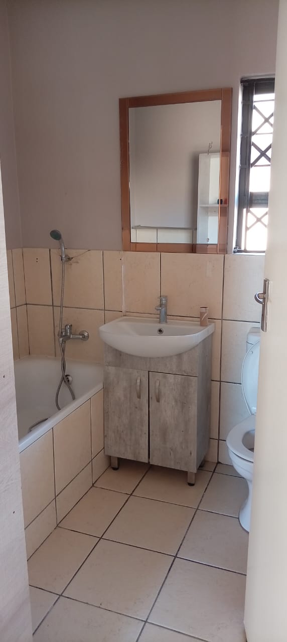 2 Bedroom Property for Sale in Ikageng North West
